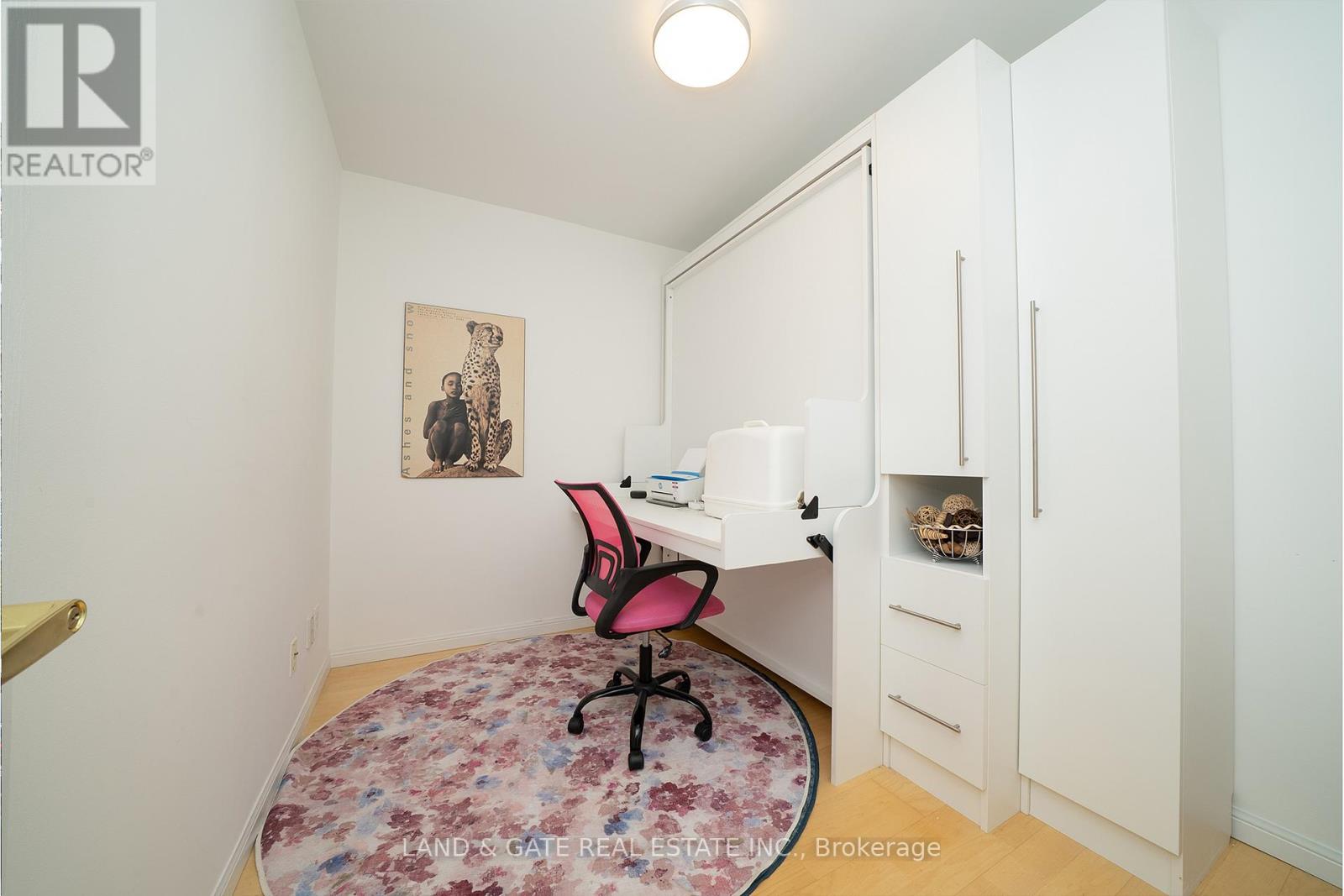 202 - 18 Stafford Street, Toronto, Ontario  M5V 3W4 - Photo 16 - C12483026