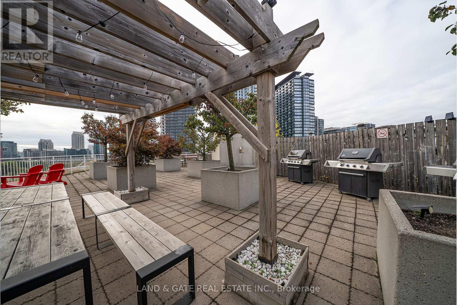 202 - 18 Stafford Street, Toronto, Ontario  M5V 3W4 - Photo 20 - C12483026
