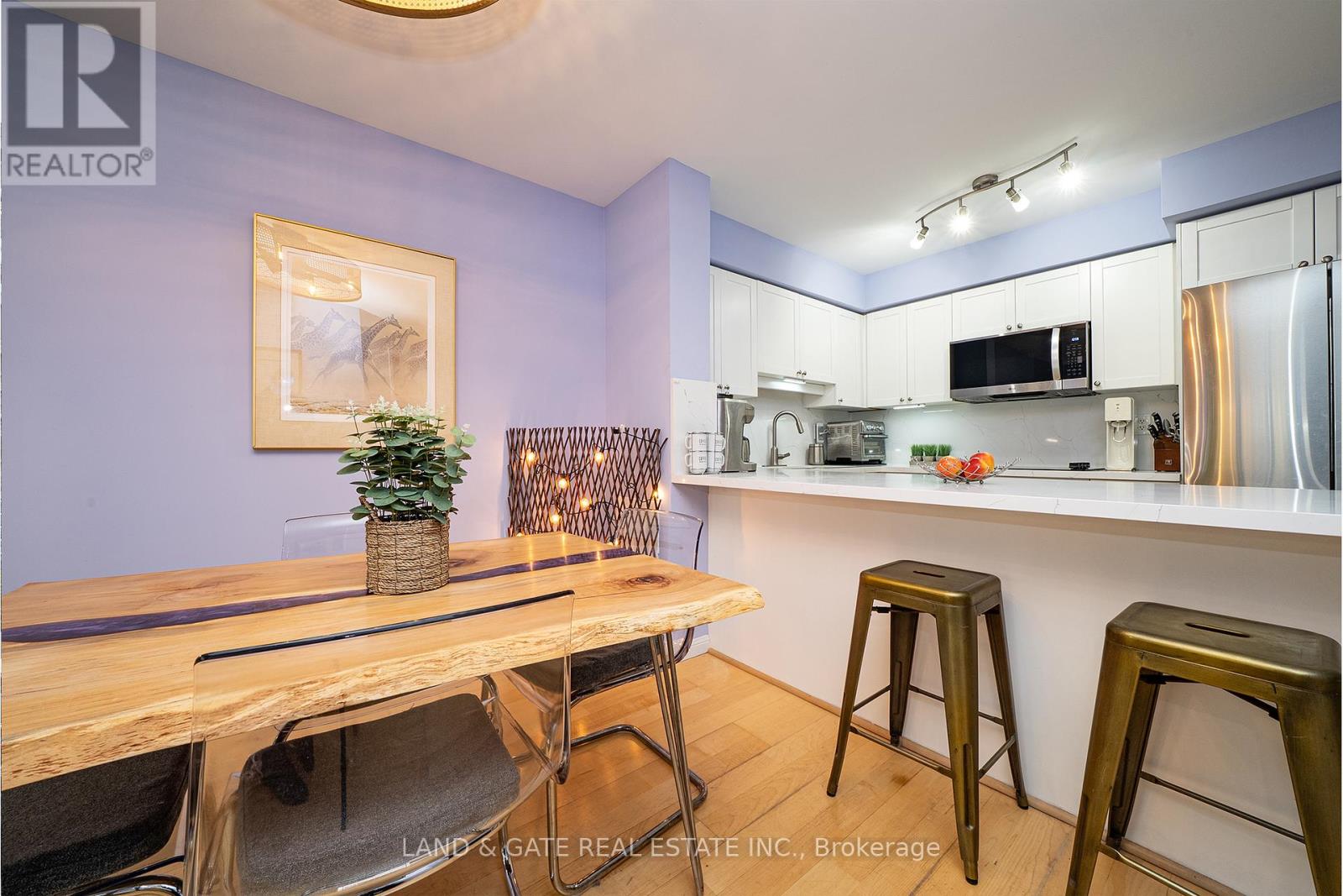 202 - 18 Stafford Street, Toronto, Ontario  M5V 3W4 - Photo 7 - C12483026