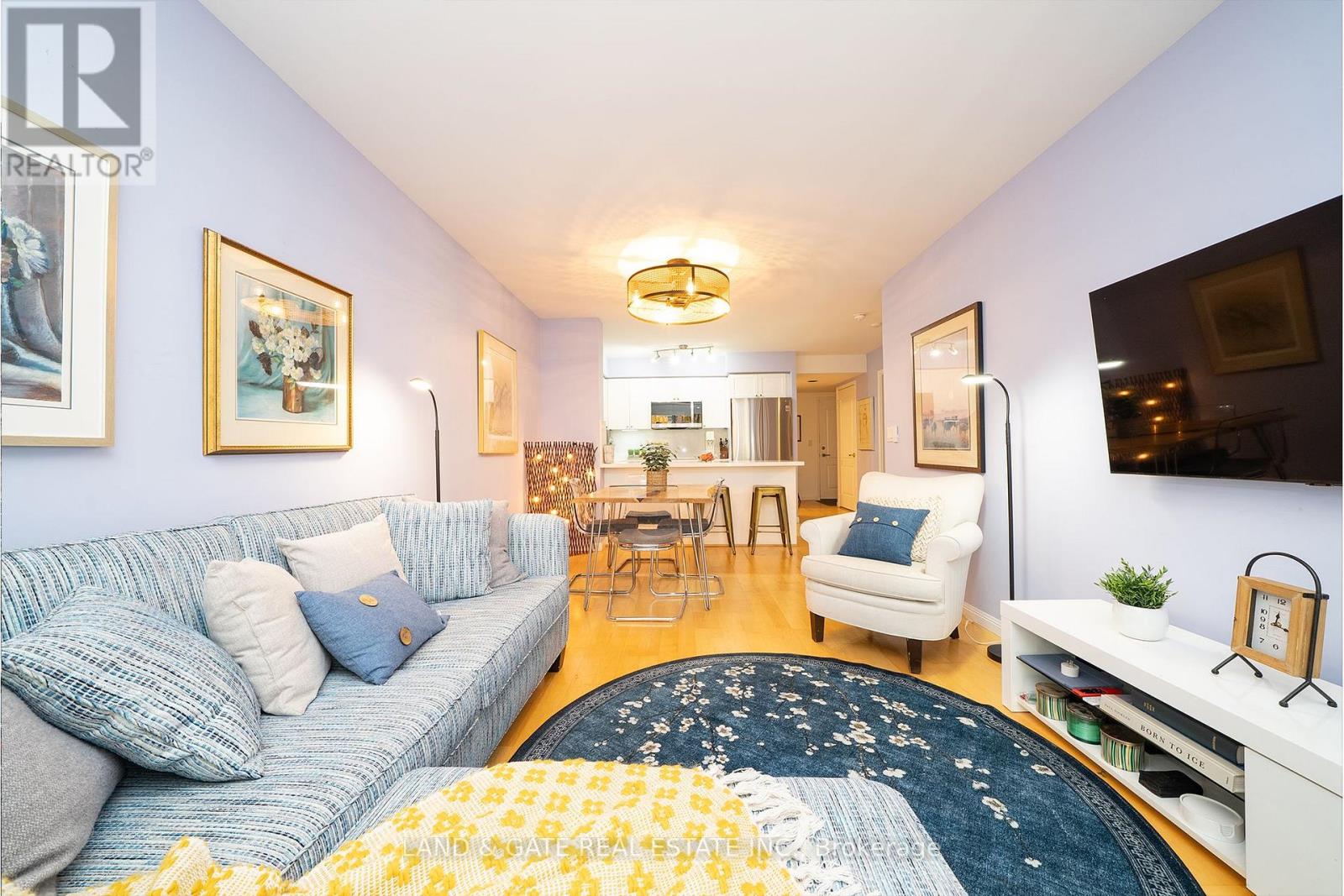 202 - 18 Stafford Street, Toronto, Ontario  M5V 3W4 - Photo 8 - C12483026