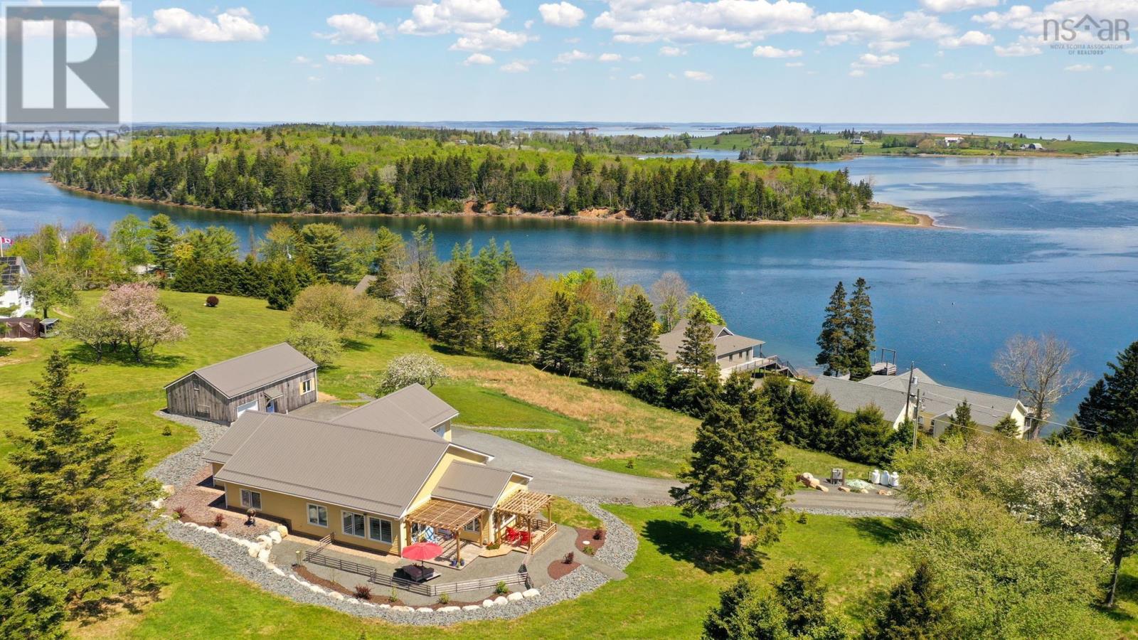 207 Hebb Point Road, Heckmans Island, Nova Scotia  B0J 2C0 - Photo 1 - 202526635