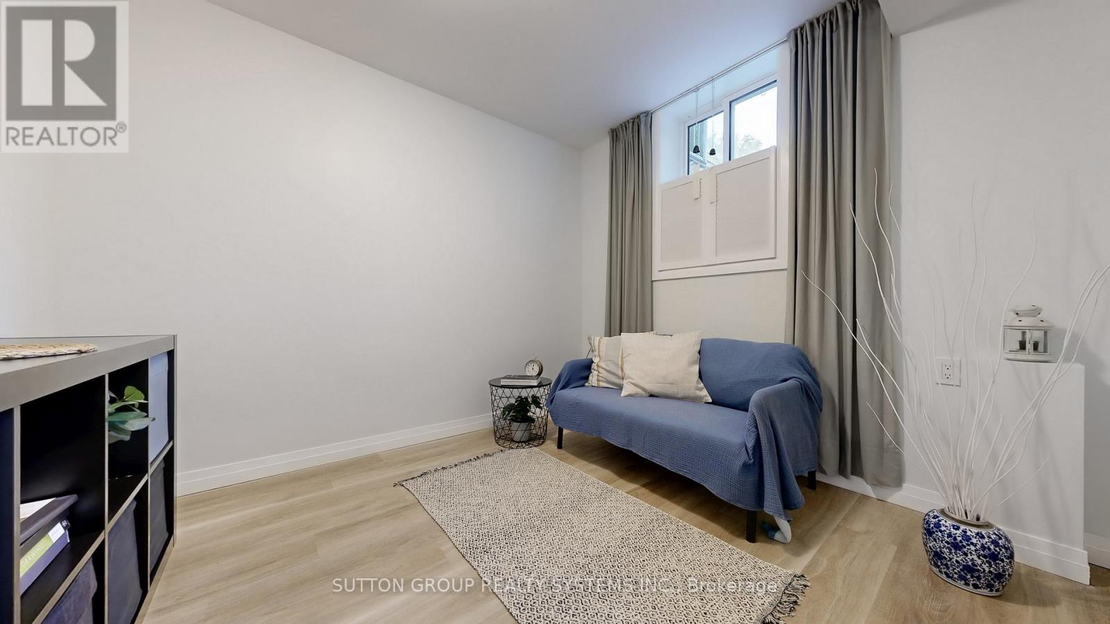 19 Montcalm Avenue, Toronto, Ontario  M6E 4N5 - Photo 26 - W12483000