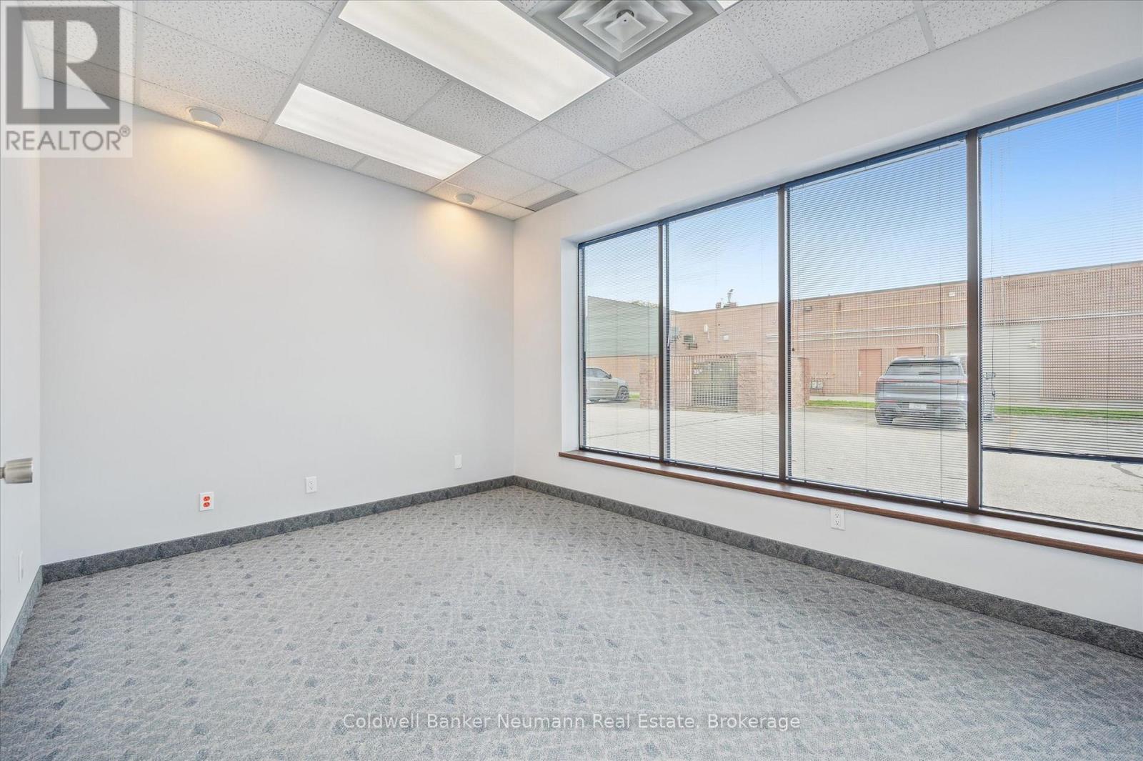 12 - 350 Speedvale Avenue W, Guelph, Ontario  N1H 7M7 - Photo 13 - X12483016