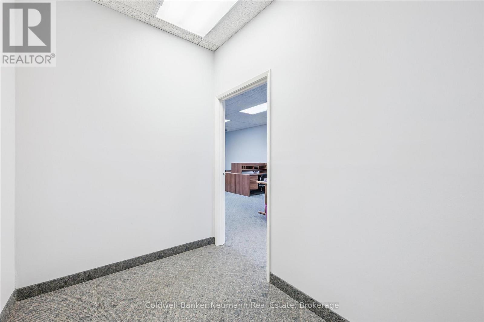 12 - 350 Speedvale Avenue W, Guelph, Ontario  N1H 7M7 - Photo 19 - X12483016