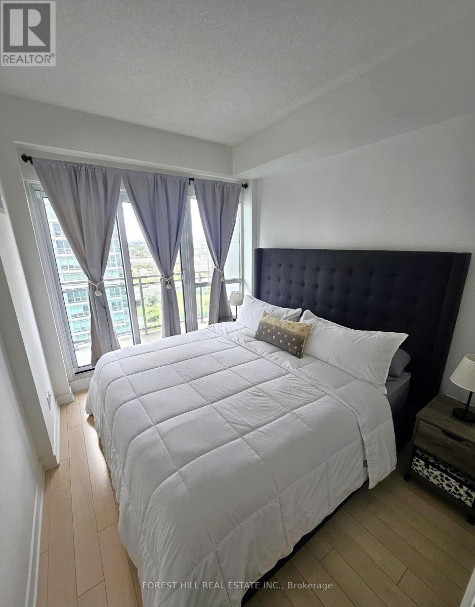 1334 - 165 Legion Road N, Toronto, Ontario  M8Y 0B3 - Photo 7 - W12462201