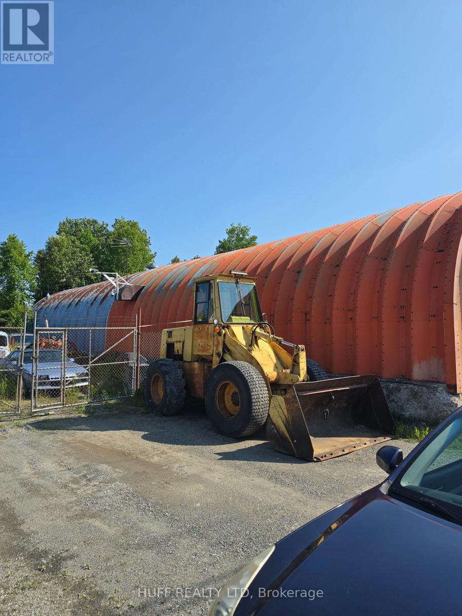 7 Nippissing Lane, Kirkland Lake, Ontario P2N 1A3 - Photo 2 - T12483042