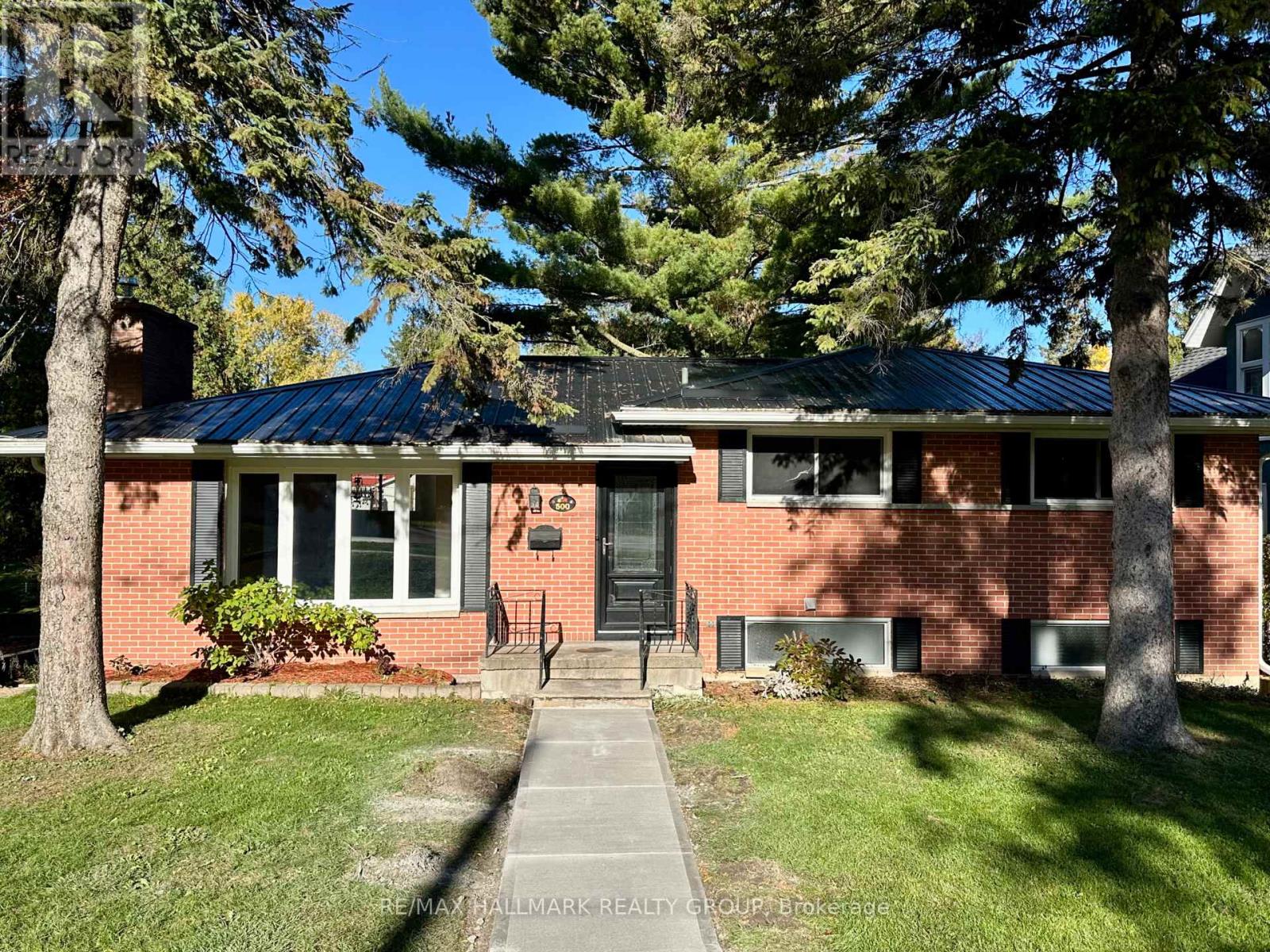 500 KING STREET W, Brockville, Ontario