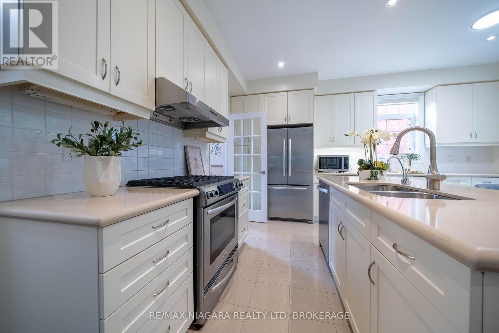 88 Bloorview Place, Toronto, Ontario  M2J 0B2 - Photo 25 - C12483023