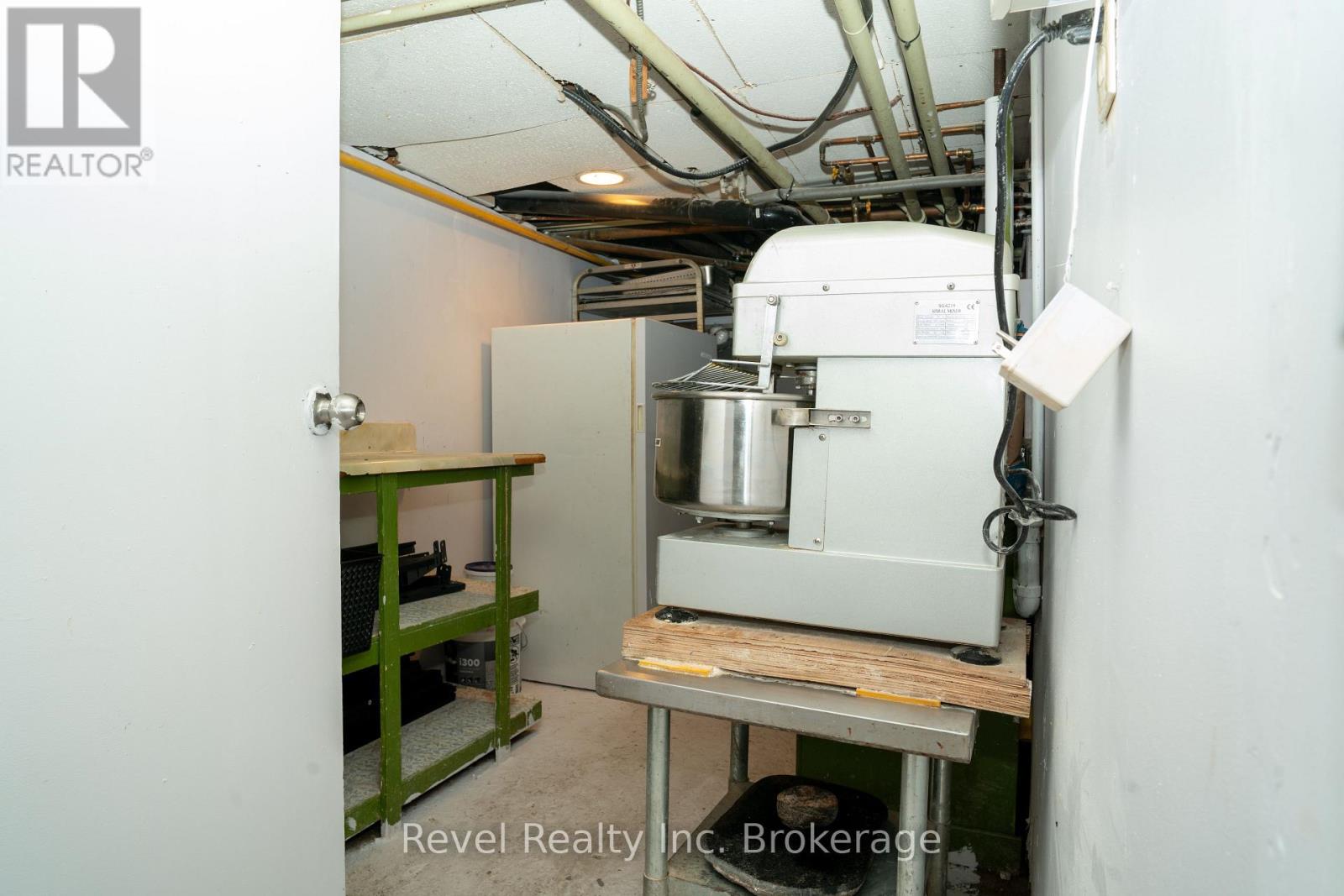 407 Ferguson Street, North Bay, Ontario  P1B 1X3 - Photo 18 - X12483040