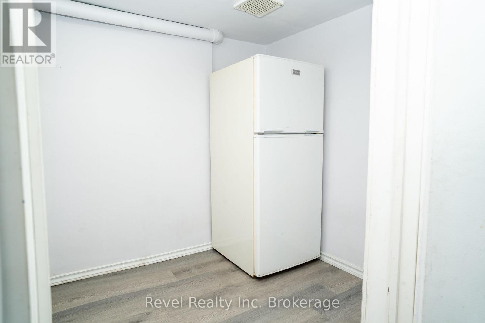 407 Ferguson Street, North Bay, Ontario  P1B 1X3 - Photo 21 - X12483040