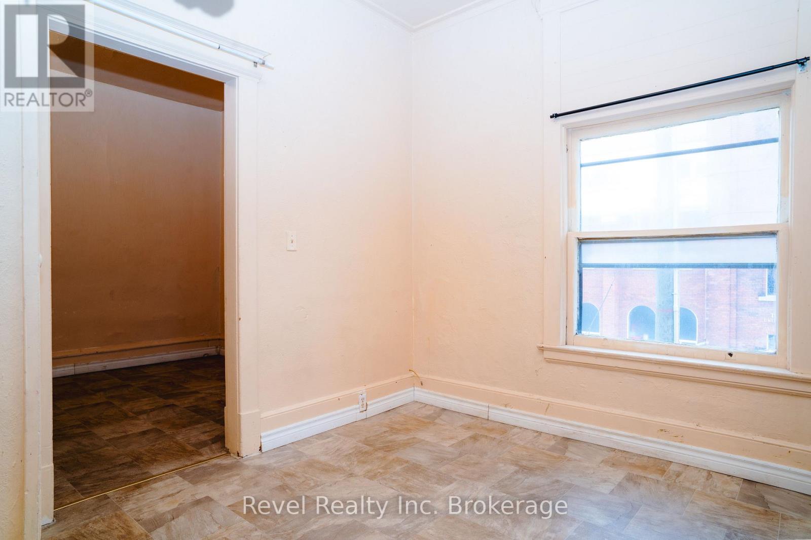 407 Ferguson Street, North Bay, Ontario  P1B 1X3 - Photo 33 - X12483040