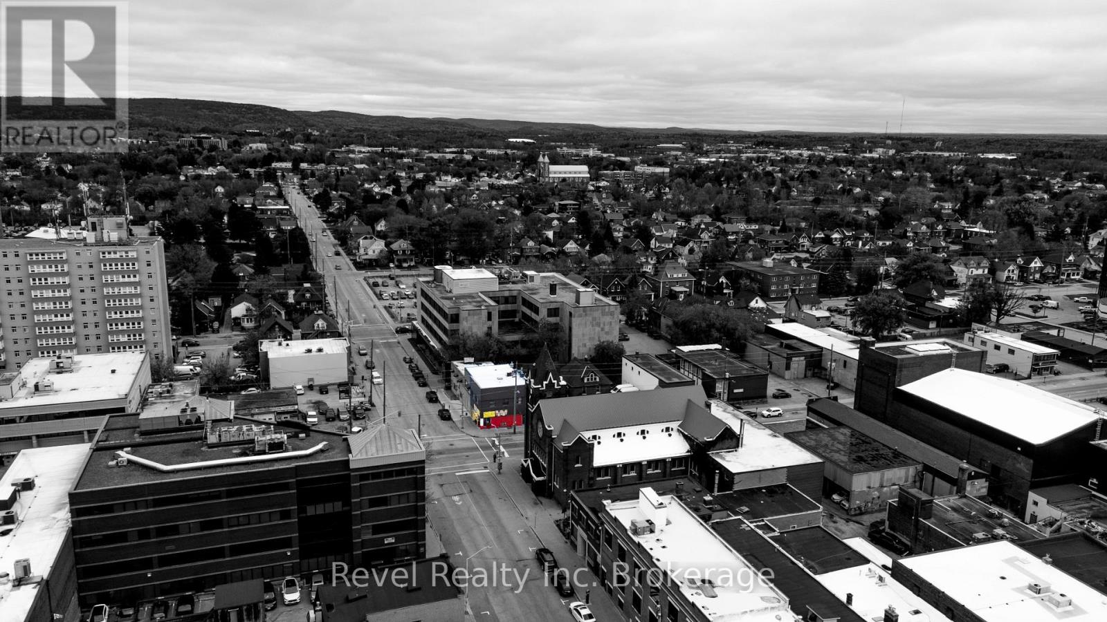 407 Ferguson Street, North Bay, Ontario  P1B 1X3 - Photo 6 - X12483040