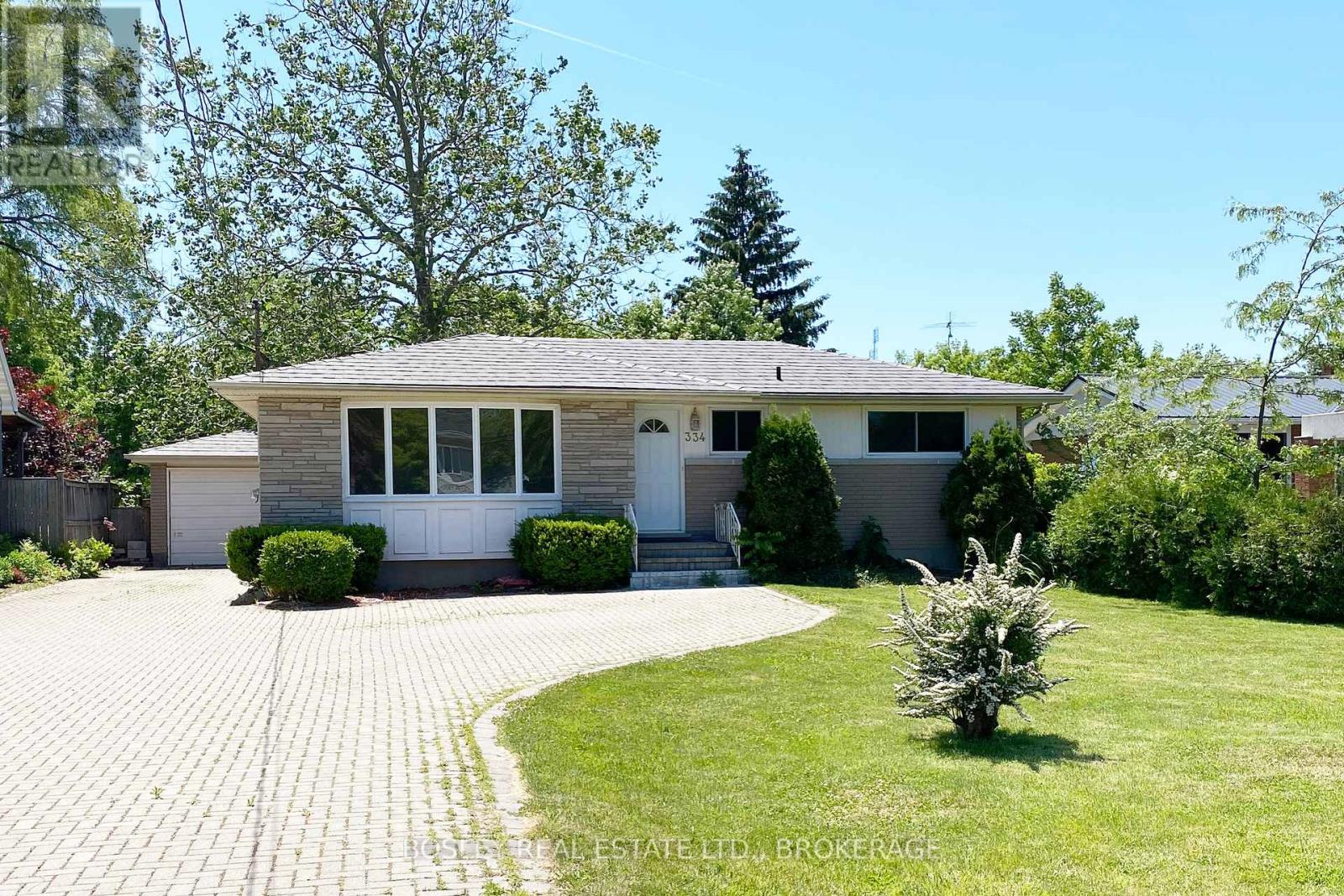 334 Mary Street, Niagara-On-The-Lake, Ontario  L0S 1J0 - Photo 2 - X12483032