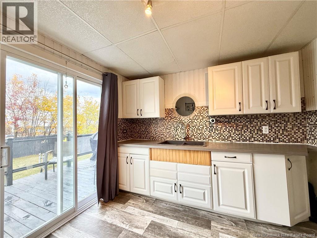 1675 Water Street, Miramichi, New Brunswick  E1N 3X4 - Photo 13 - NB129142