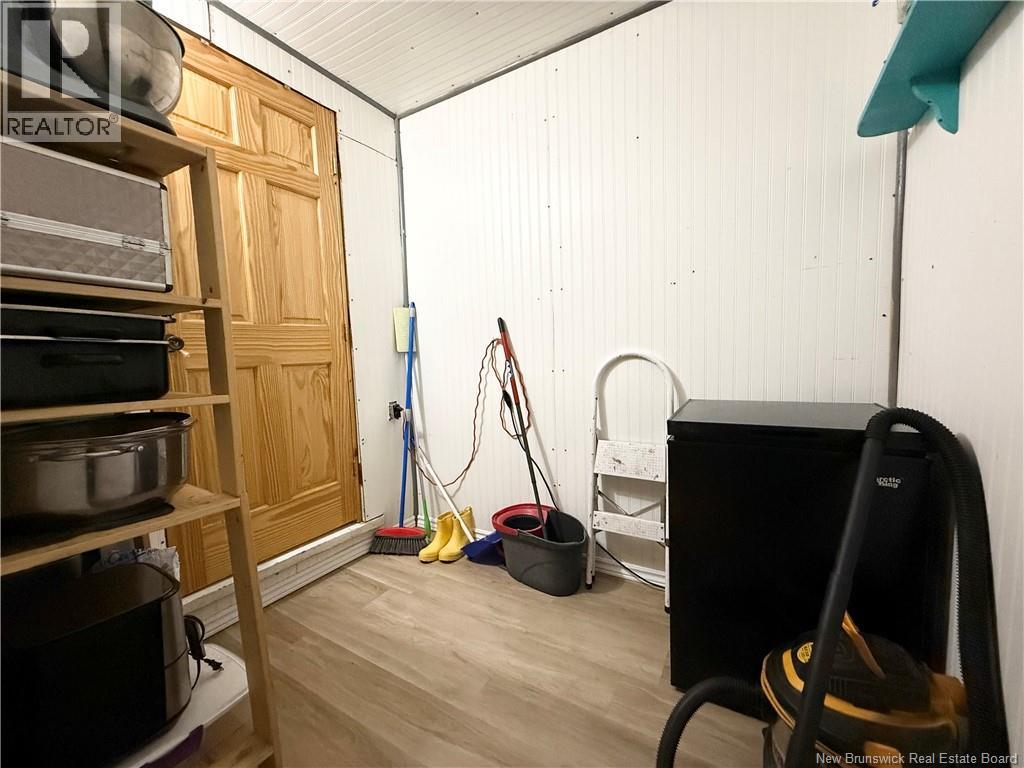 1675 Water Street, Miramichi, New Brunswick  E1N 3X4 - Photo 25 - NB129142