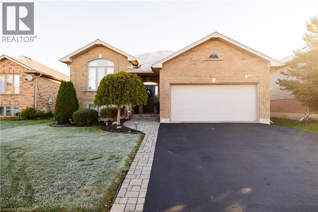 35 Osborn Avenue, Brantford, Ontario  N3T 6R1 - Photo 1 - 40781889