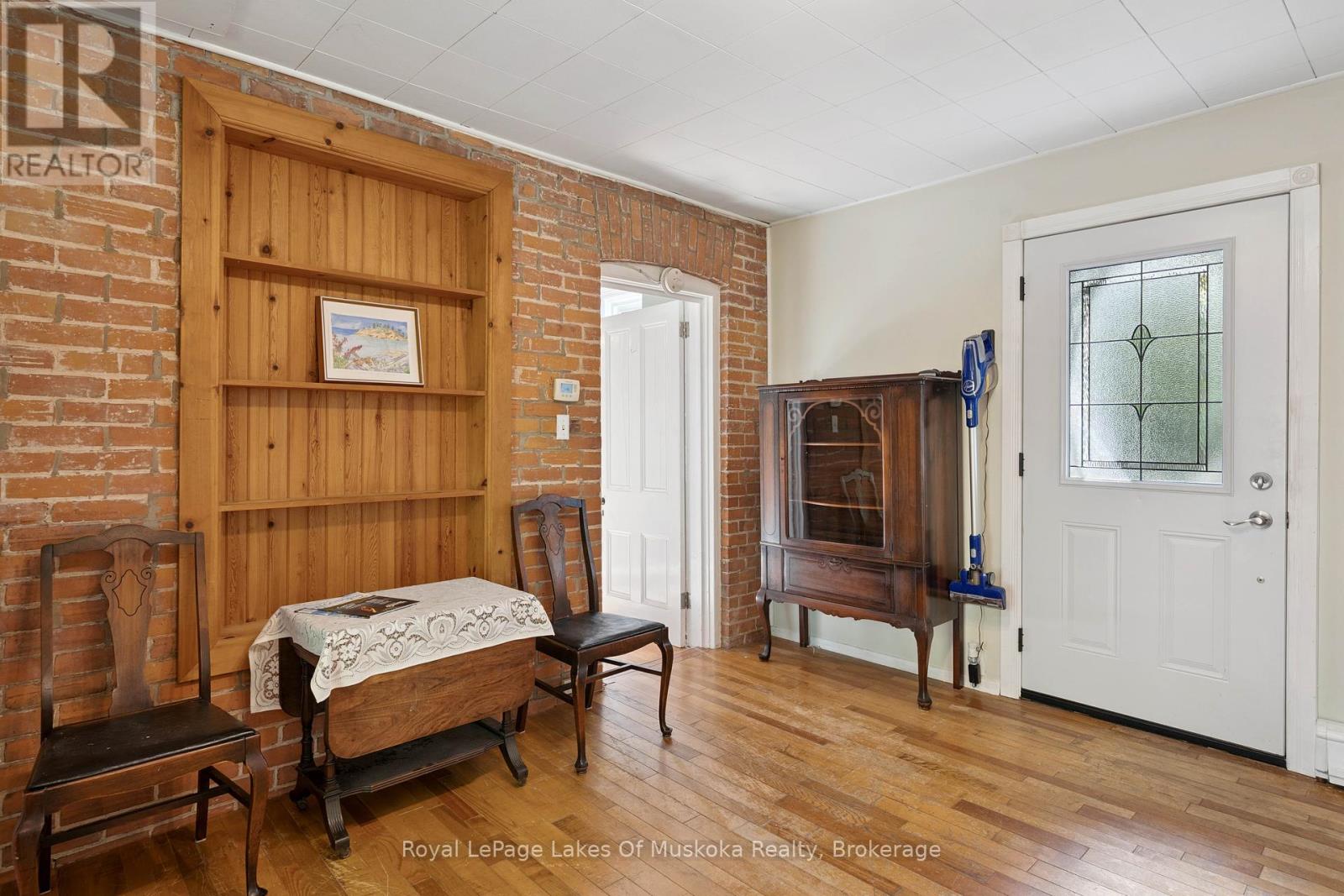 86 Quebec Street, Bracebridge (Macaulay), Ontario  P1L 2A4 - Photo 33 - X12444331