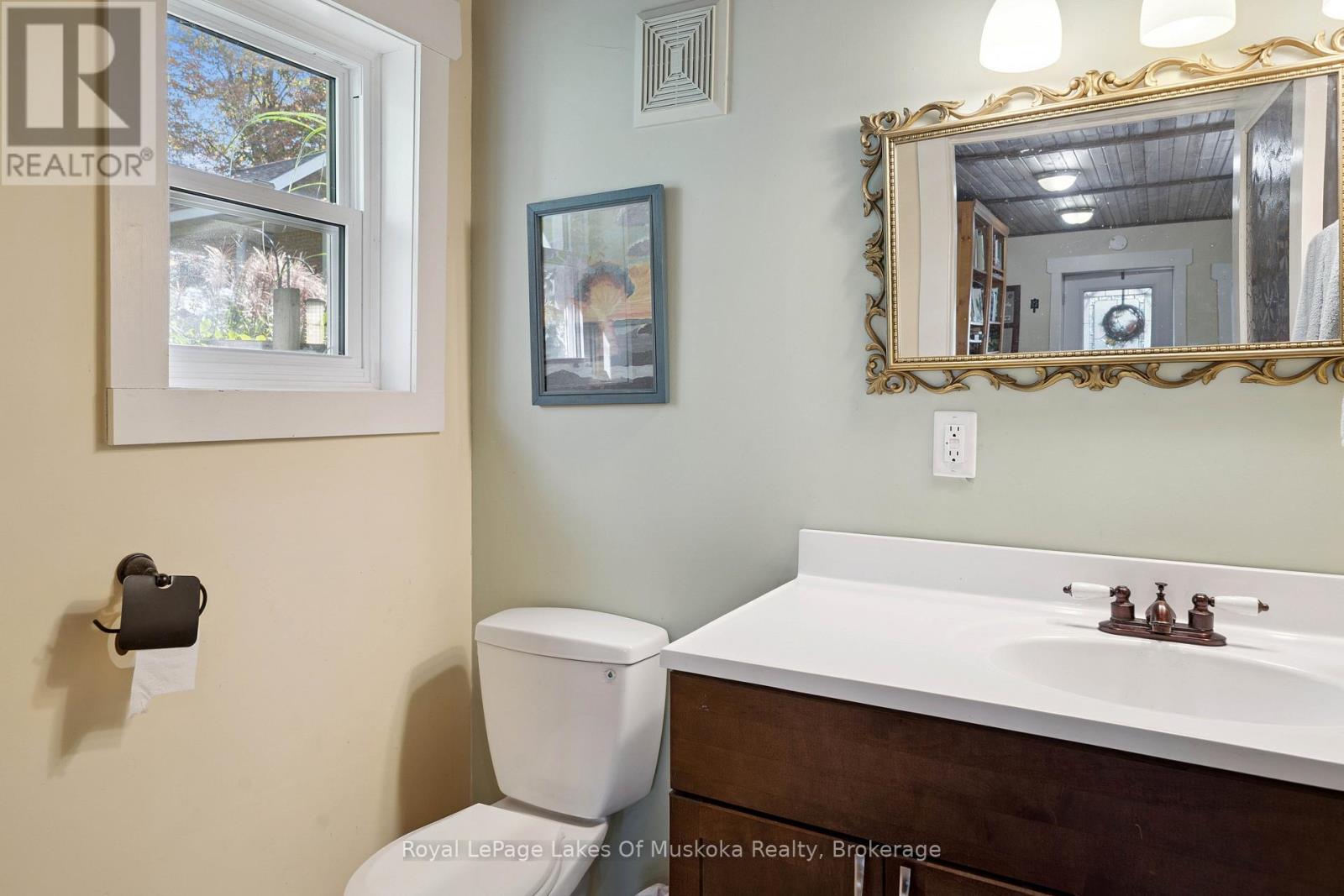 86 Quebec Street, Bracebridge (Macaulay), Ontario  P1L 2A4 - Photo 40 - X12444331