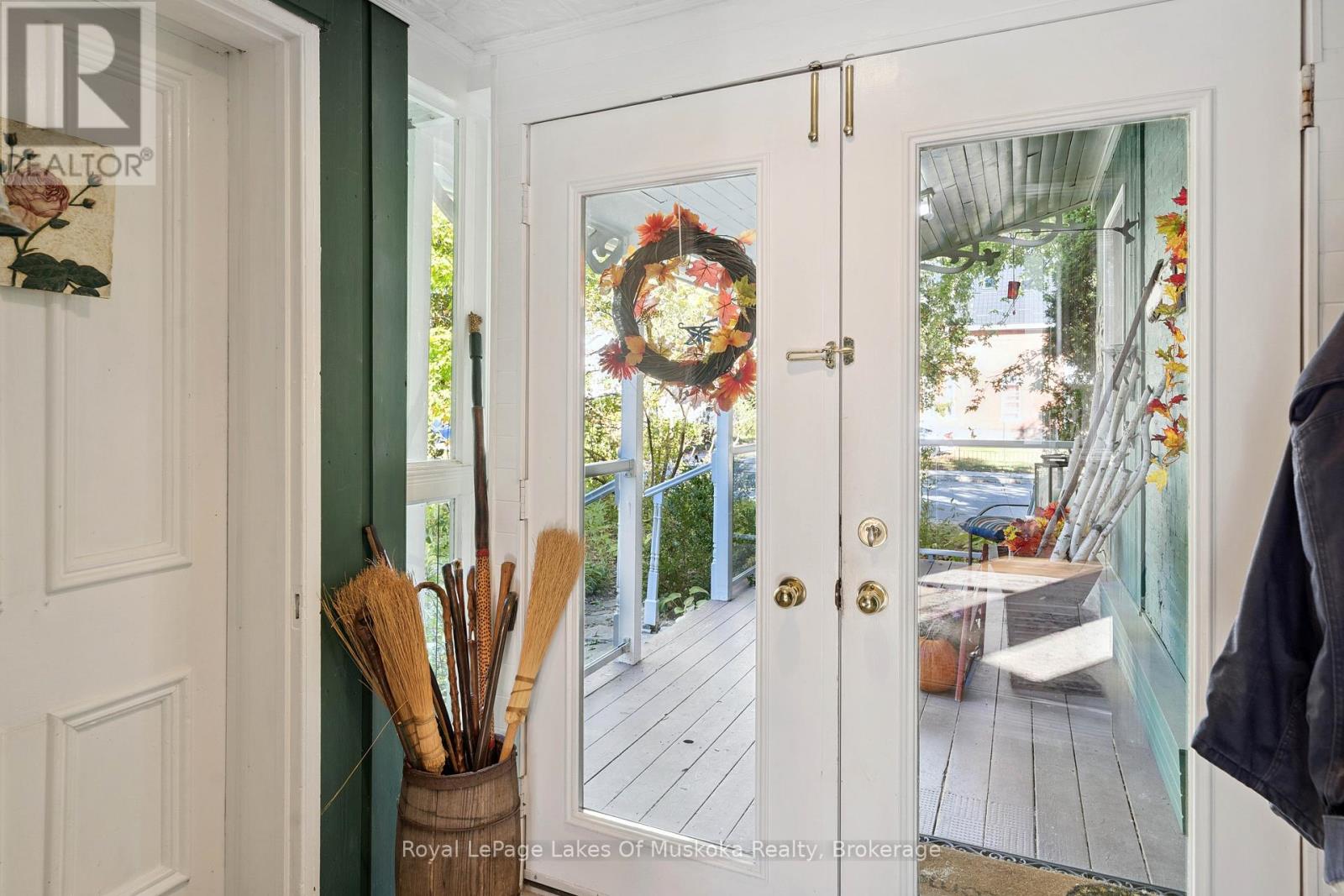 86 Quebec Street, Bracebridge (Macaulay), Ontario  P1L 2A4 - Photo 9 - X12444331