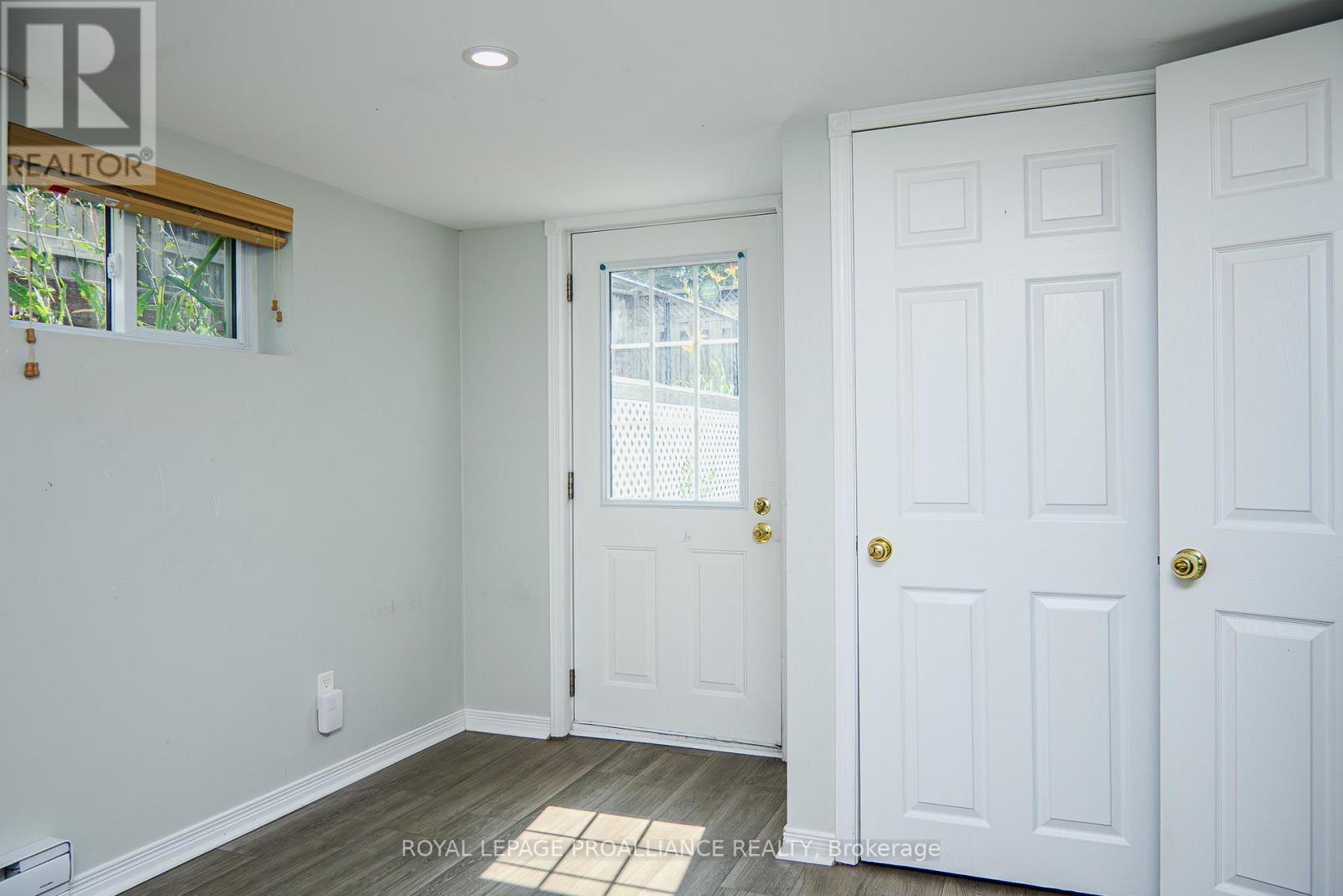 8 Reynolds Crescent, Belleville, Ontario  K8P 2W7 - Photo 36 - X12478169