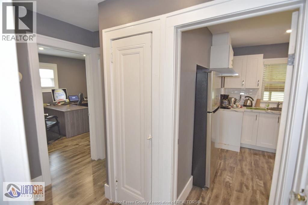 4590 Walker, Windsor, Ontario  N8W 5V6 - Photo 23 - 25027196