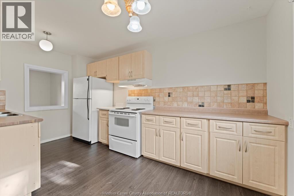 5442 Lassaline, Windsor, Ontario  N8T 1A8 - Photo 4 - 25027192