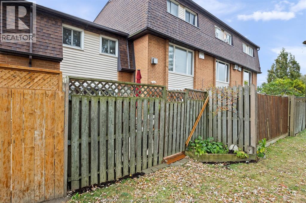 6344 Thornberry, Windsor, Ontario  N8T 3A2 - Photo 25 - 25027190