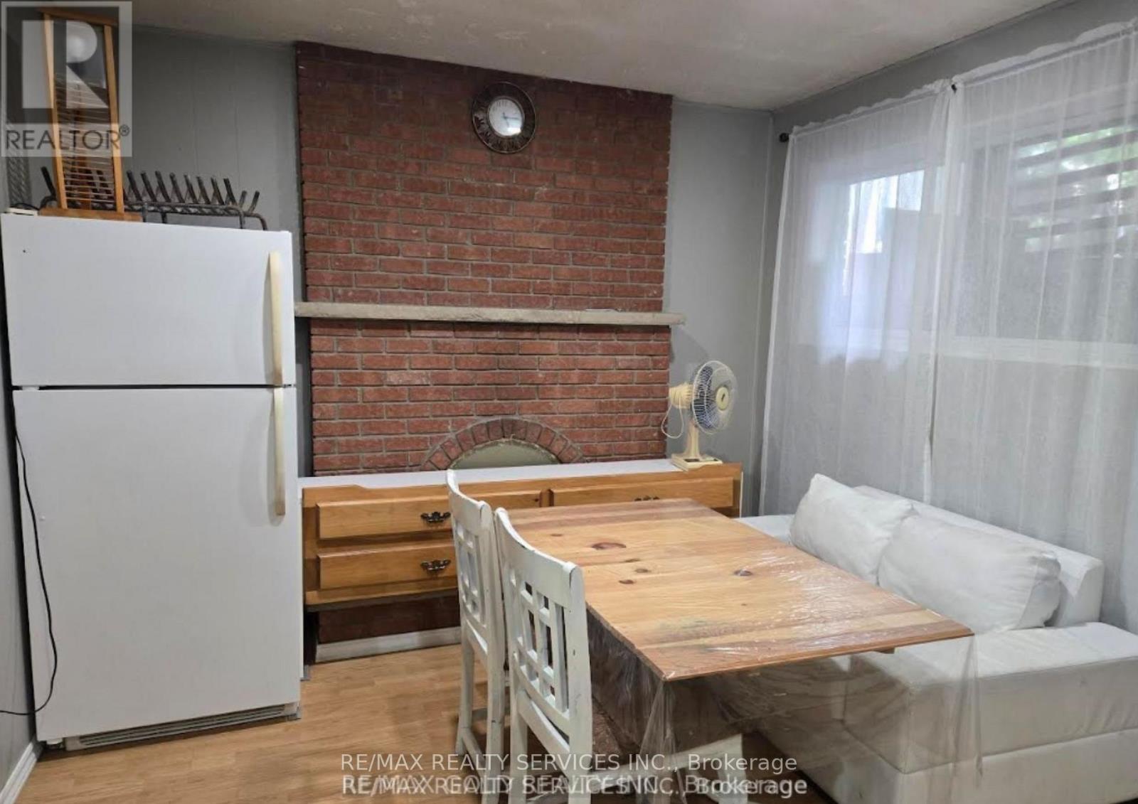 38 Carter Drive, Brampton, Ontario  L6V 3N5 - Photo 3 - W12482926