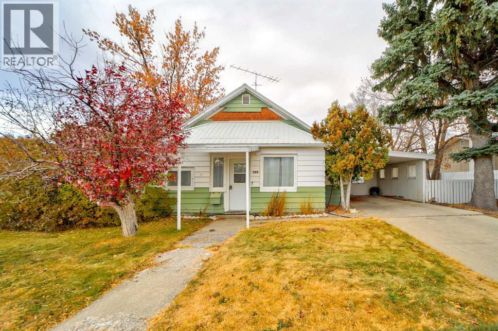 433 17 Street, Fort Macleod, Alberta