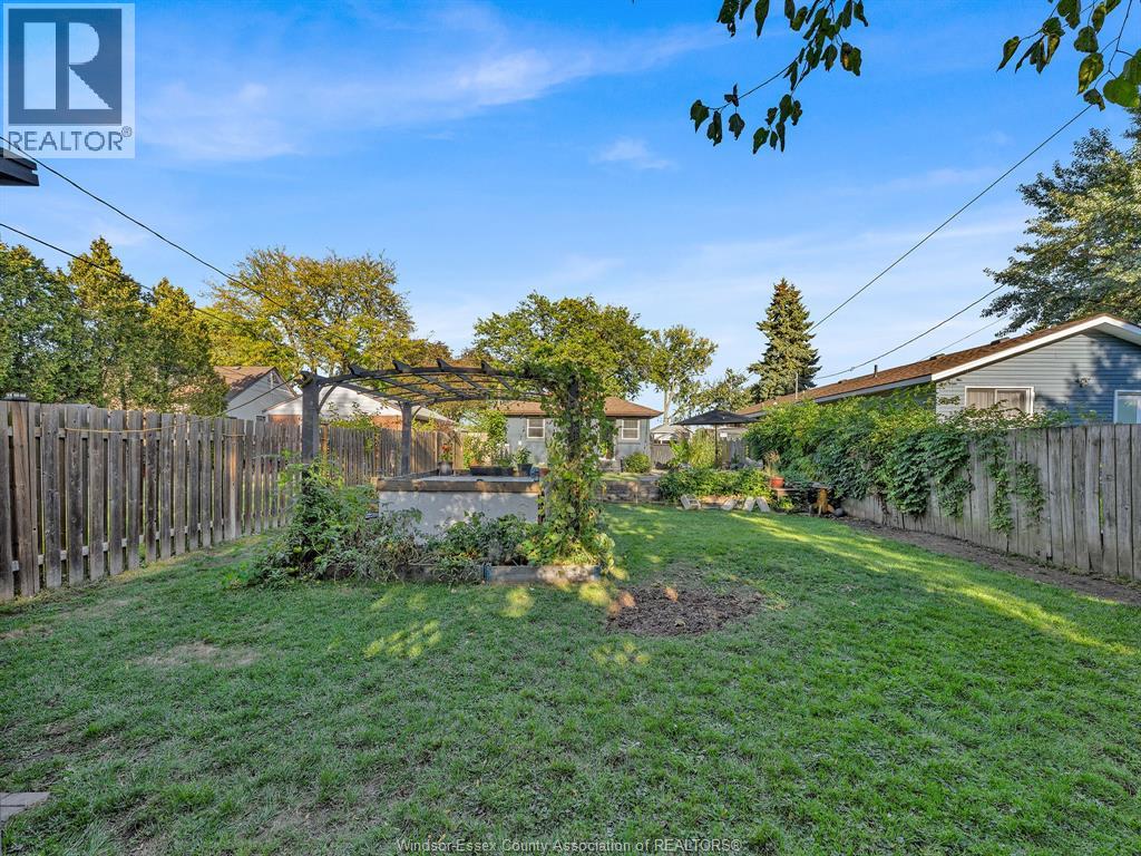 1085 Ford Boulevard, Windsor, Ontario  N8S 2G2 - Photo 25 - 25027169