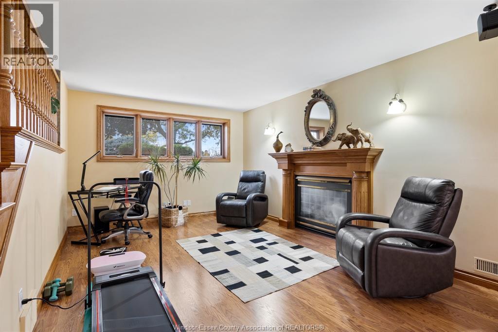 12849 Lemire, Tecumseh, Ontario  N8N 4W1 - Photo 6 - 25027188