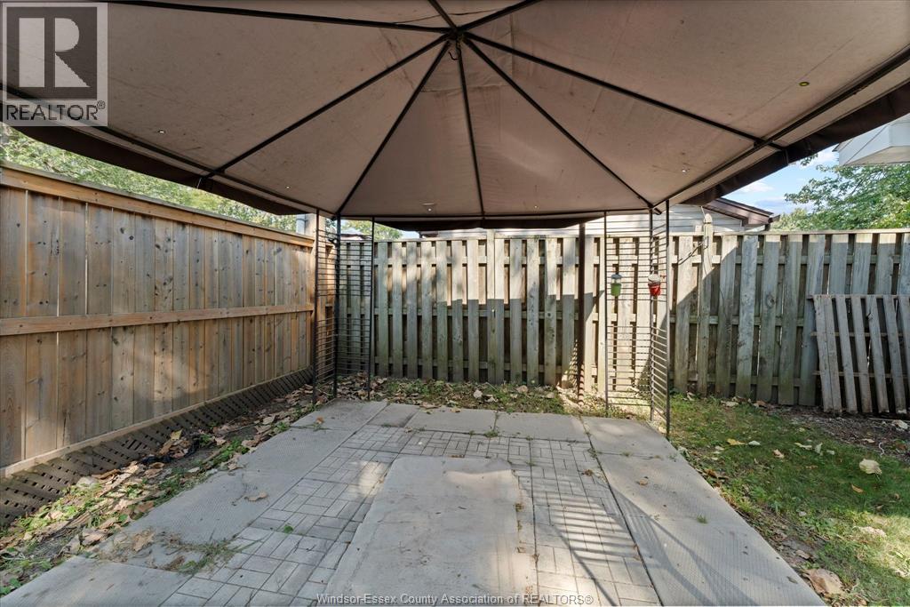 716 Capitol Street, Windsor, Ontario  N8X 3G2 - Photo 26 - 25027193