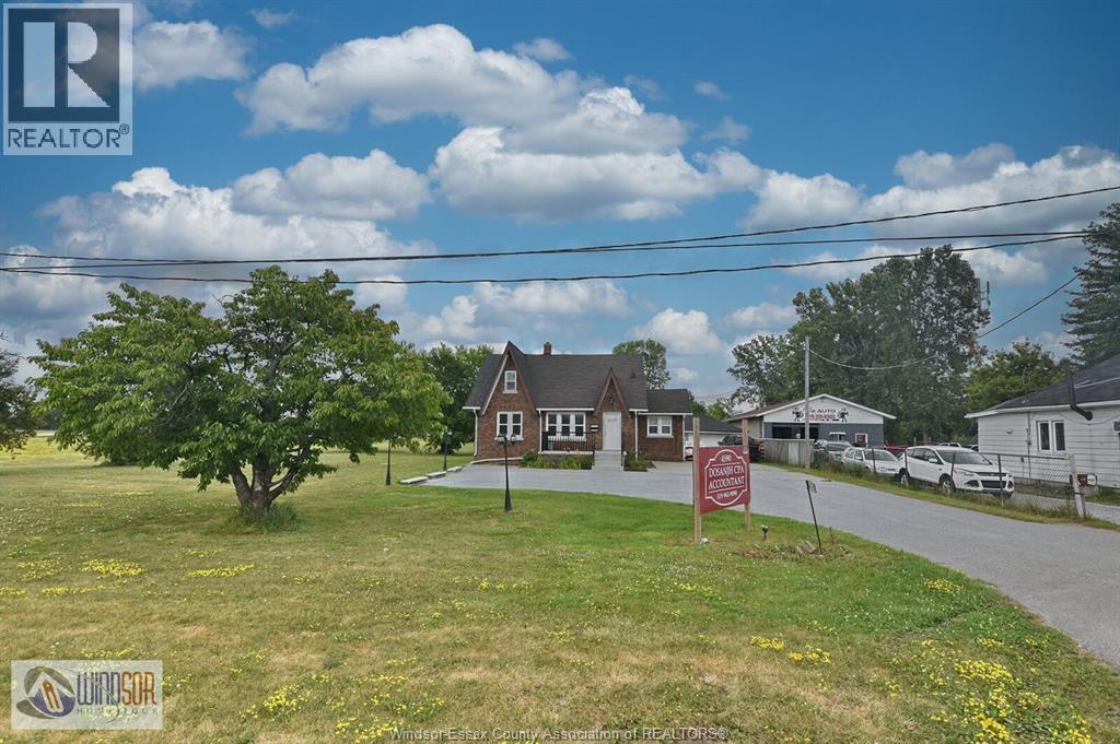 4590 WALKER, windsor, Ontario