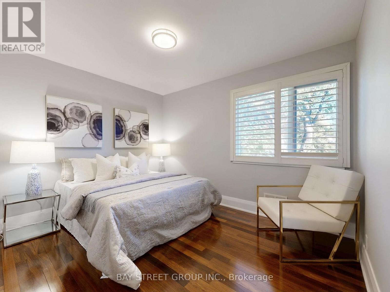 8 Overton Crescent, Toronto, Ontario  M3B 2V2 - Photo 20 - C12483025