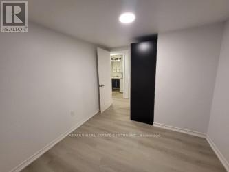 Lower - 129 Walmer Road, Toronto, Ontario  M5R 2X8 - Photo 17 - C12471241