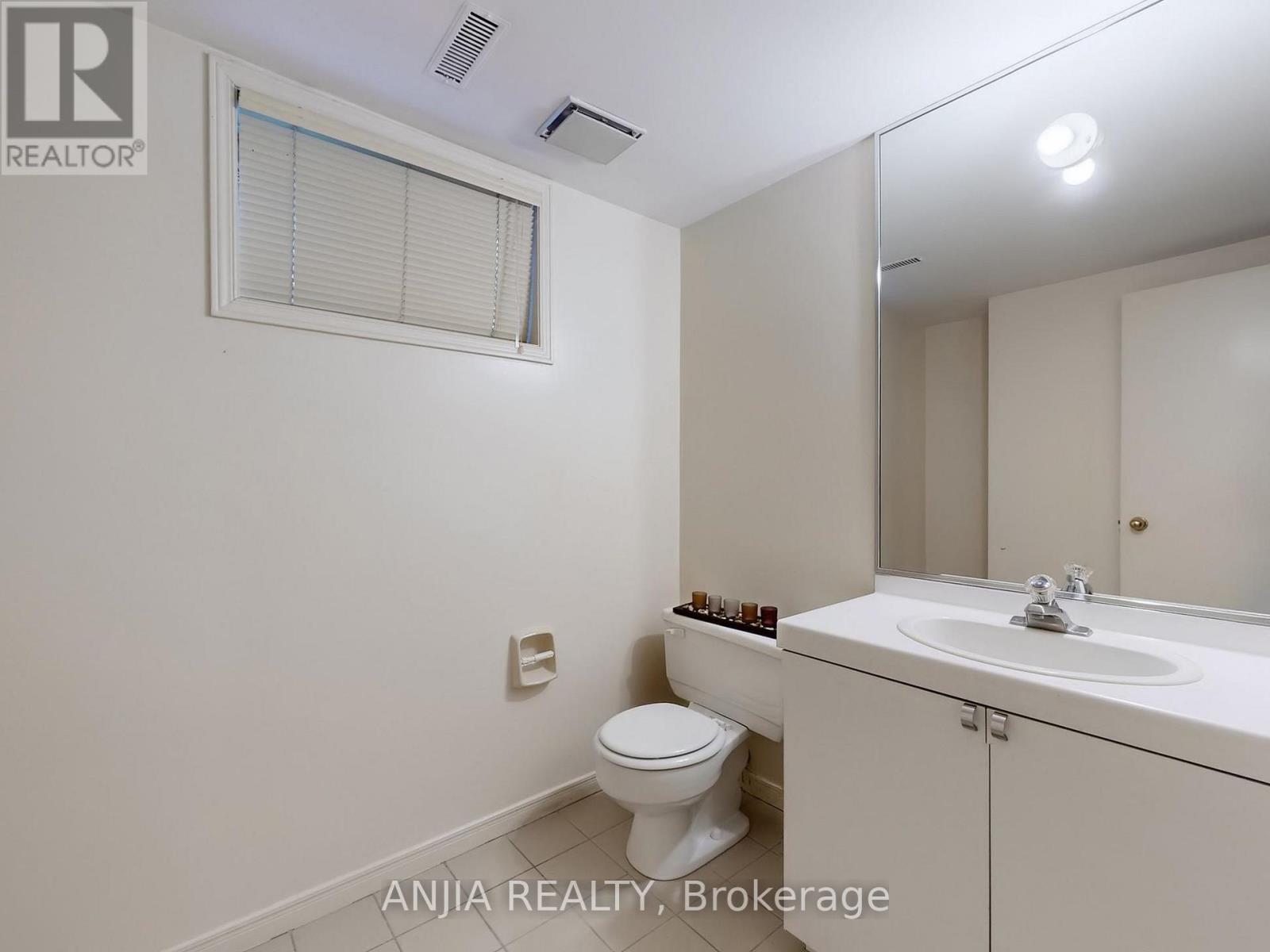 21 Tahoe Court, Toronto, Ontario  M3B 3M6 - Photo 36 - C12474291
