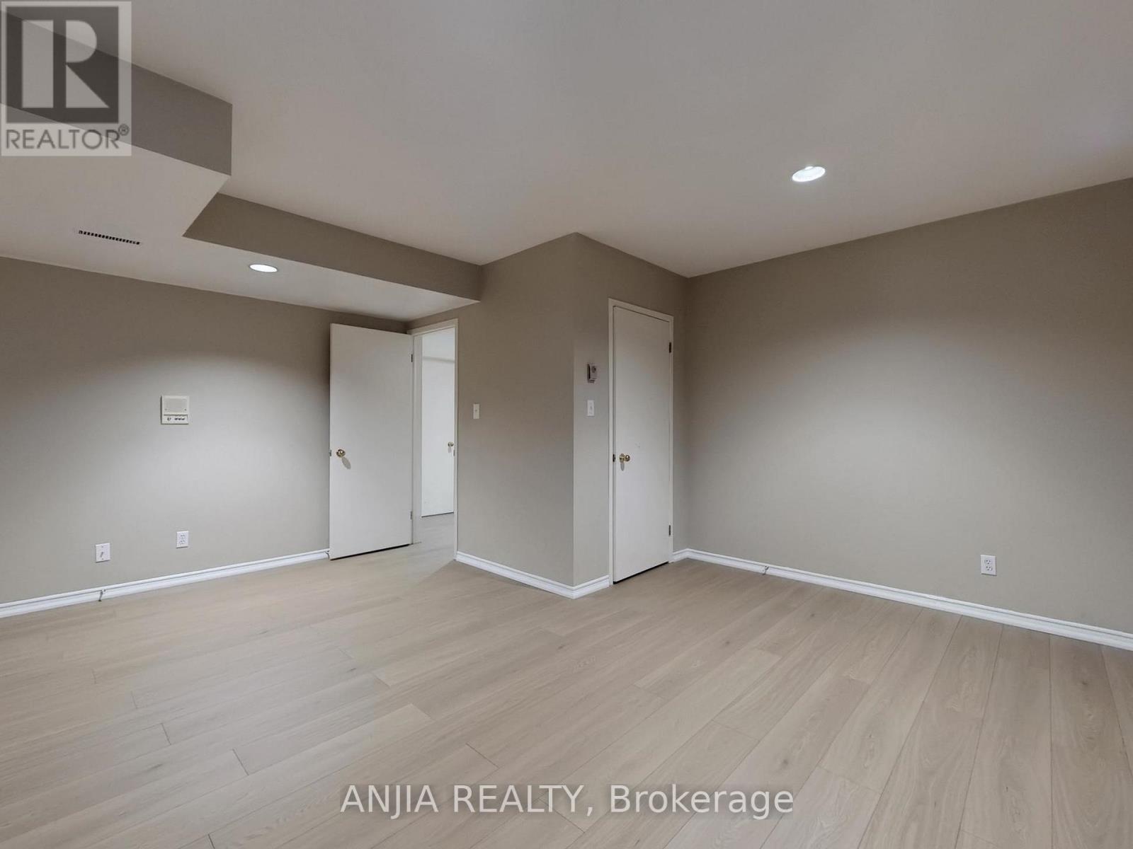 21 Tahoe Court, Toronto, Ontario  M3B 3M6 - Photo 35 - C12474291