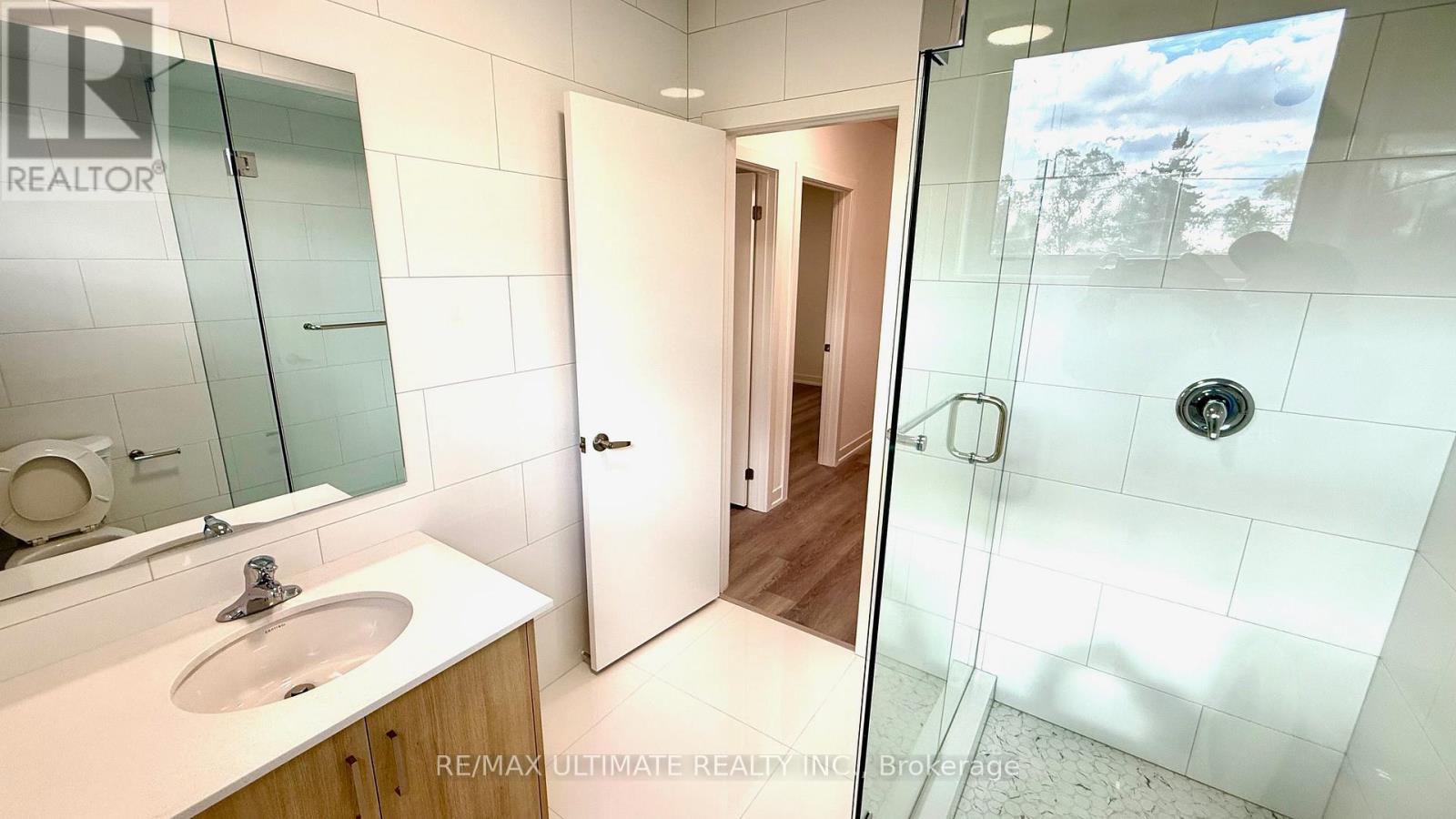 Unit 4 - 56b East Drive, Toronto, Ontario  M6N 2N9 - Photo 14 - W12482461