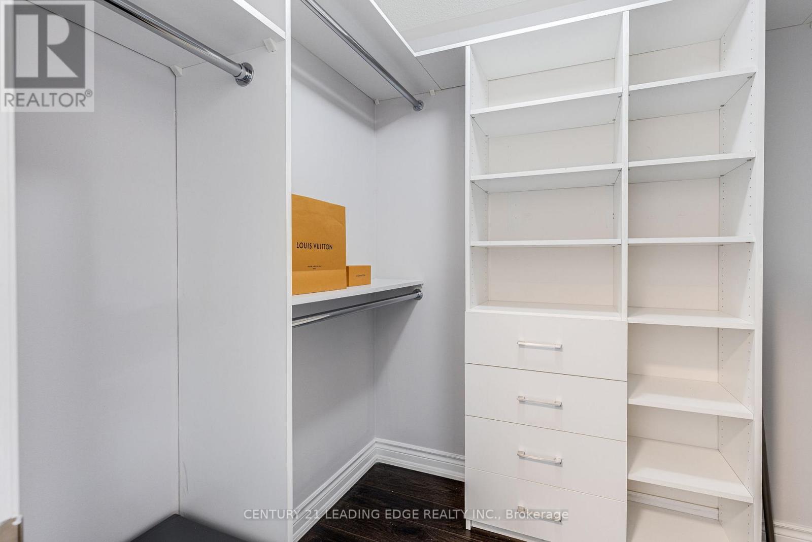 Upper - 102 Mactier Drive, Vaughan, Ontario  L4H 4T9 - Photo 32 - N12483038