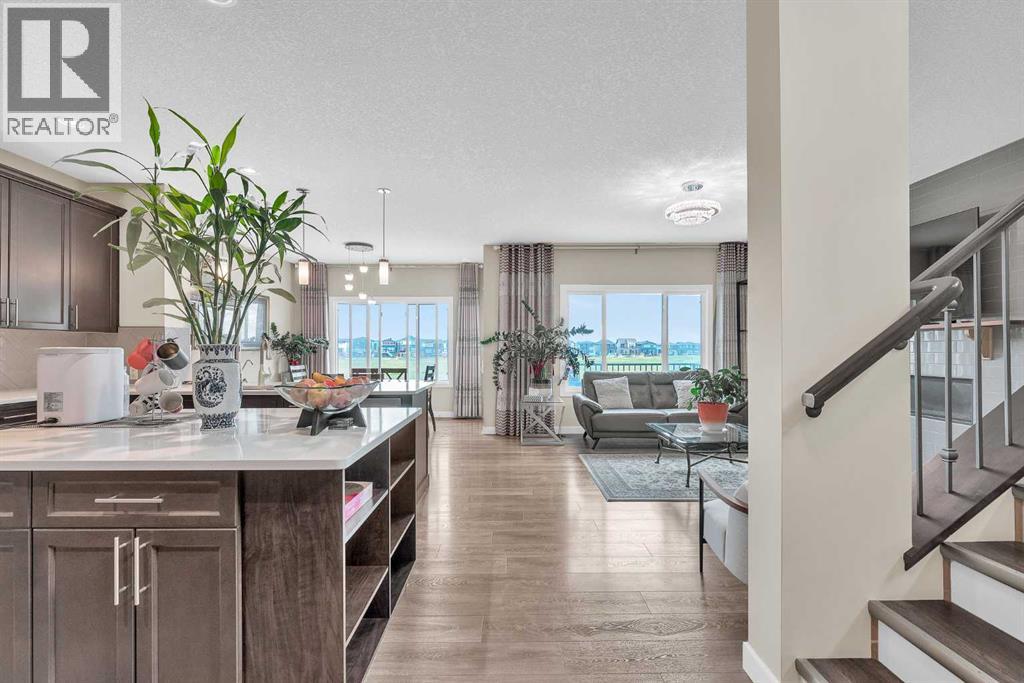 304 Corner Meadows Manor Ne, Calgary, Alberta  T3N 1J7 - Photo 6 - A2267068