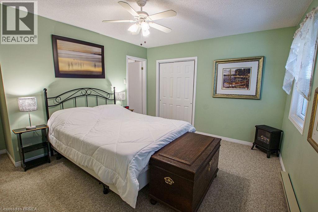 9928 Superior Street, Port Franks, Ontario  N0M 2L0 - Photo 17 - 40773603