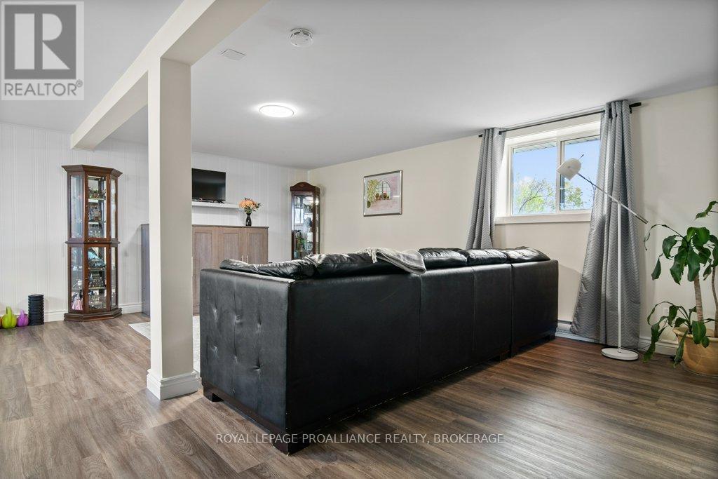 2 Potter Drive, Loyalist (Odessa), Ontario  K0H 2H0 - Photo 34 - X12483066