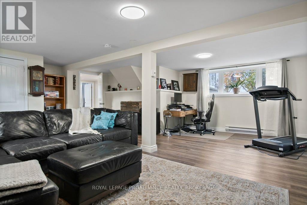 2 Potter Drive, Loyalist (Odessa), Ontario  K0H 2H0 - Photo 37 - X12483066