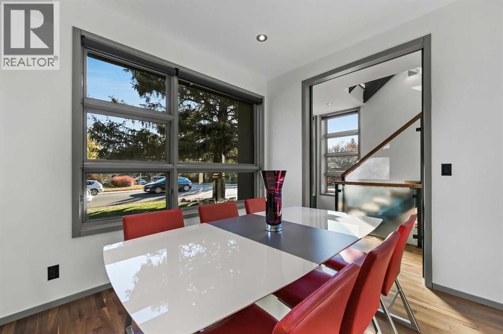 2702 28 Avenue Sw, Calgary, Alberta  T3E 2B1 - Photo 5 - A2264953