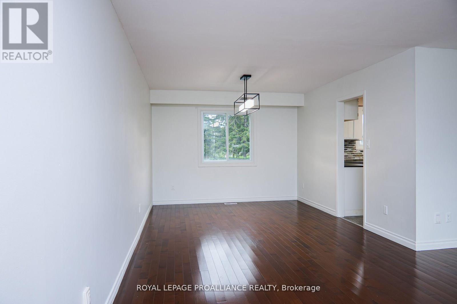 16 Country Club Drive, Quinte West, Ontario  K8R 1A1 - Photo 23 - X12483063