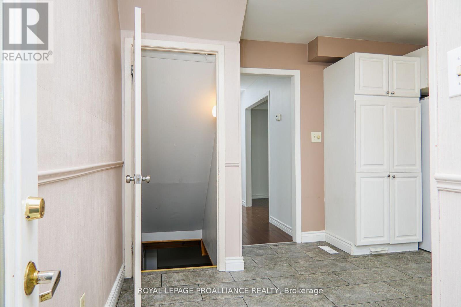 16 Country Club Drive, Quinte West, Ontario  K8R 1A1 - Photo 28 - X12483063