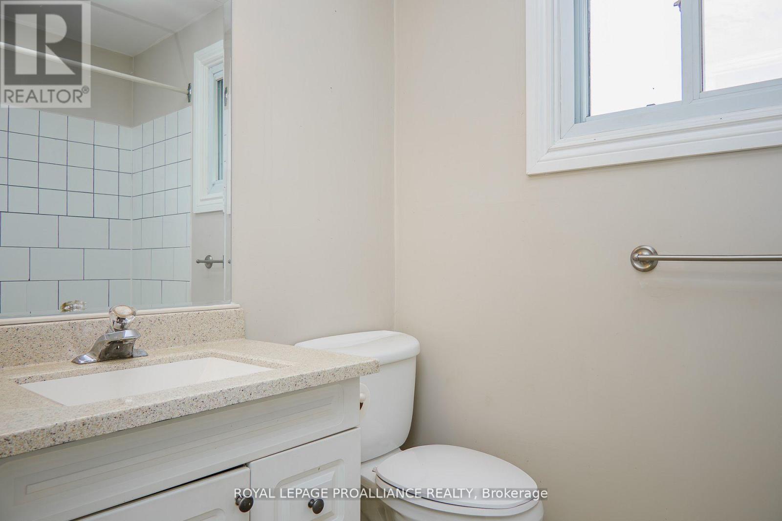 16 Country Club Drive, Quinte West, Ontario  K8R 1A1 - Photo 43 - X12483063