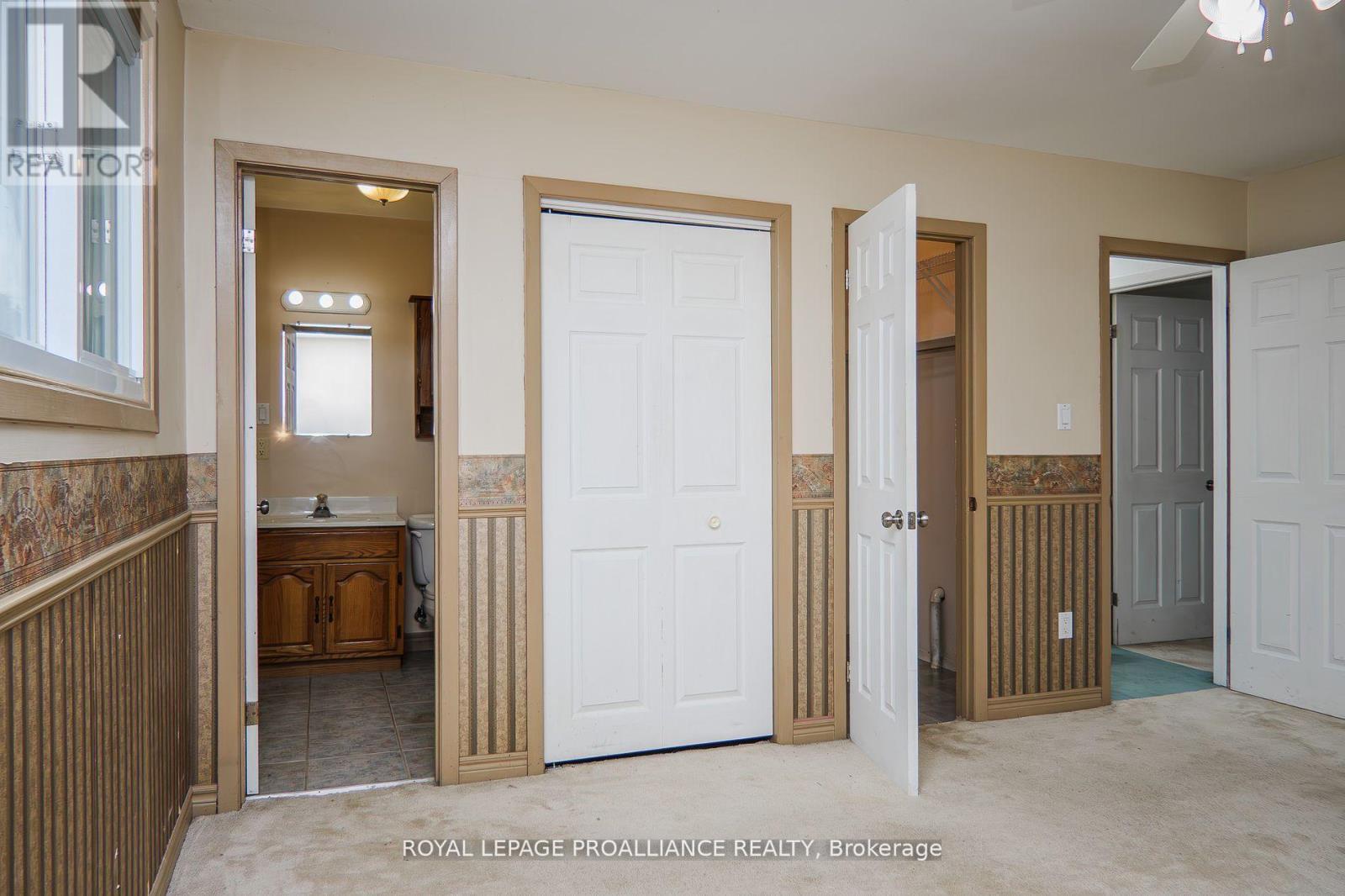 16 Country Club Drive, Quinte West, Ontario  K8R 1A1 - Photo 46 - X12483063