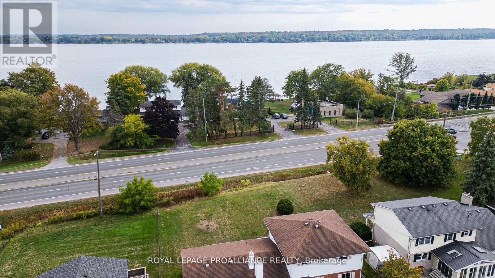 16 Country Club Drive, Quinte West, Ontario  K8R 1A1 - Photo 6 - X12483063