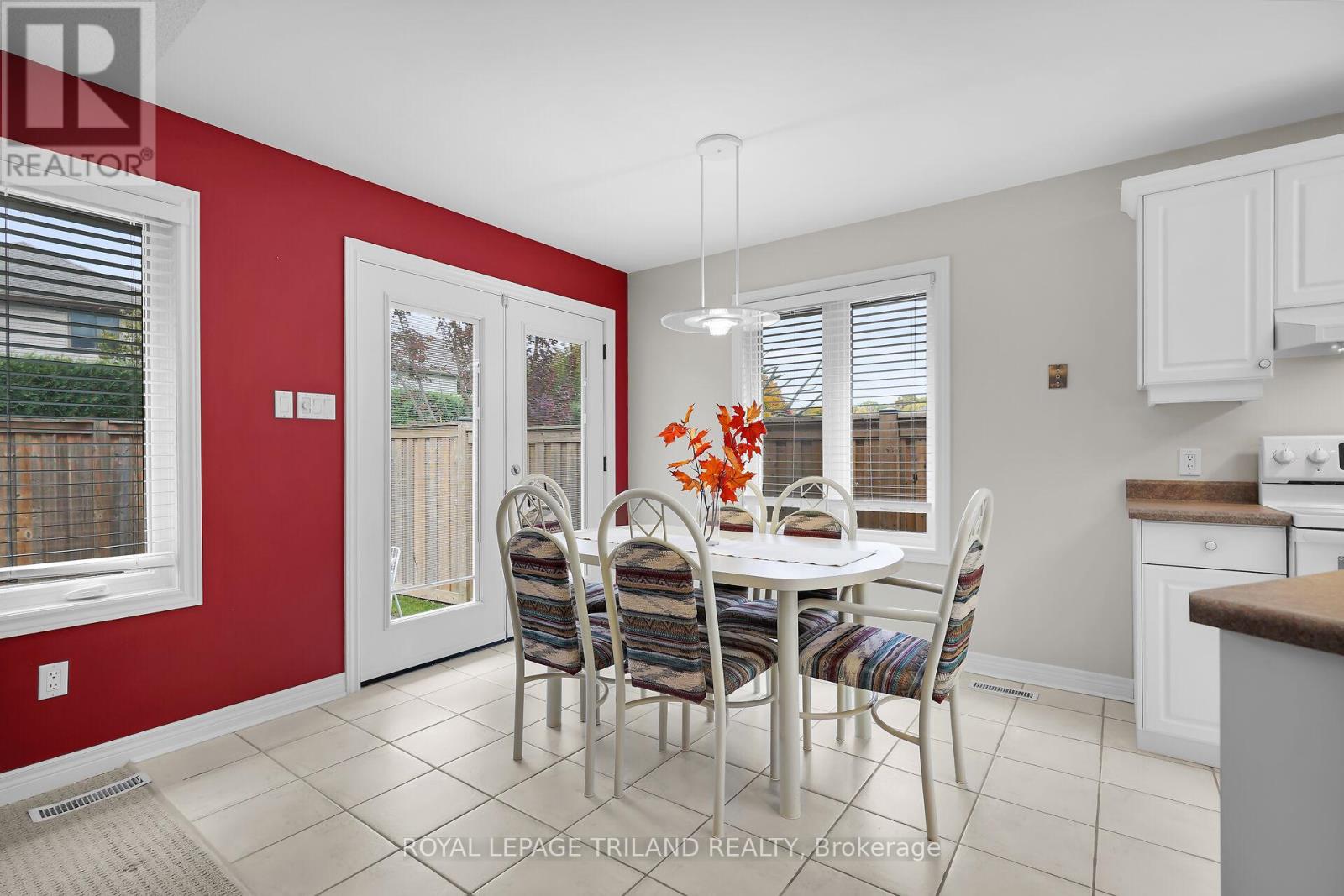 471 Ambleside Drive, London North, Ontario  N6G 4W9 - Photo 9 - X12483057